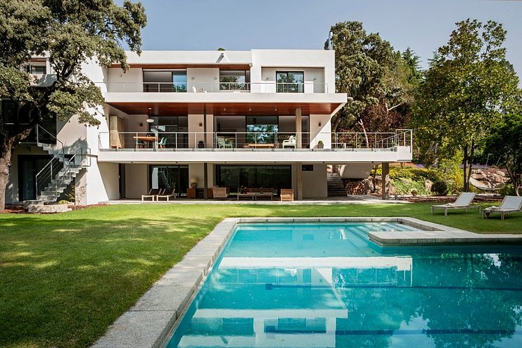 La Moraleja by ÁBATON Arquitectura
