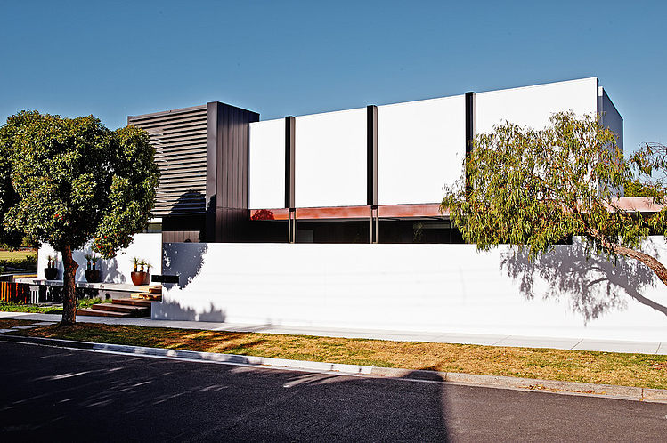 White House by In2
