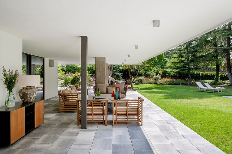 La Moraleja by ÁBATON Arquitectura
