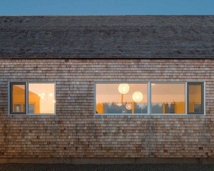 Harbour Heights Home by Omar Gandhi Architect