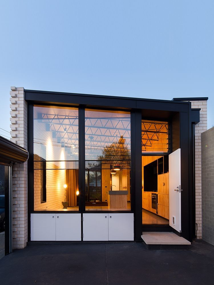 Hello House by OOF! Architecture