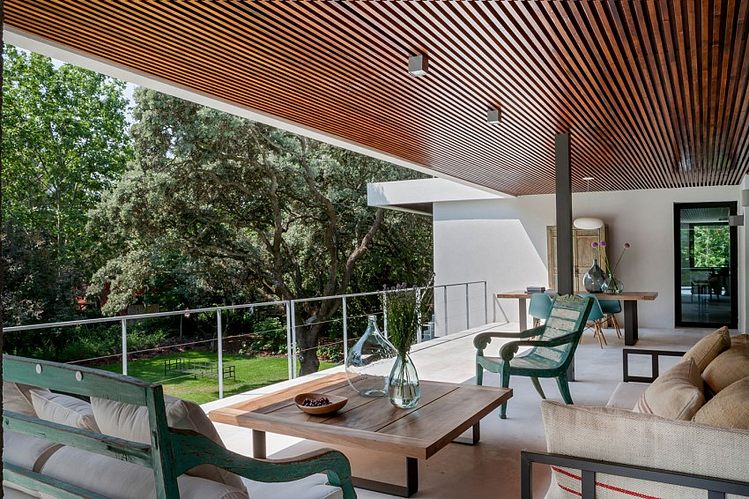 La Moraleja by ÁBATON Arquitectura