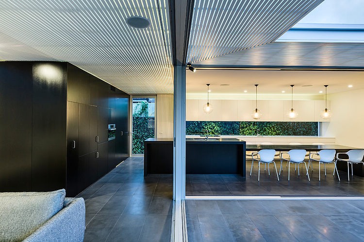Screen House by Rudolfsson Alliker Associates