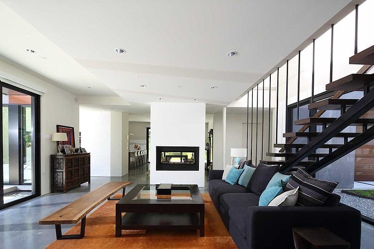 St. James Residence by Randy Bens