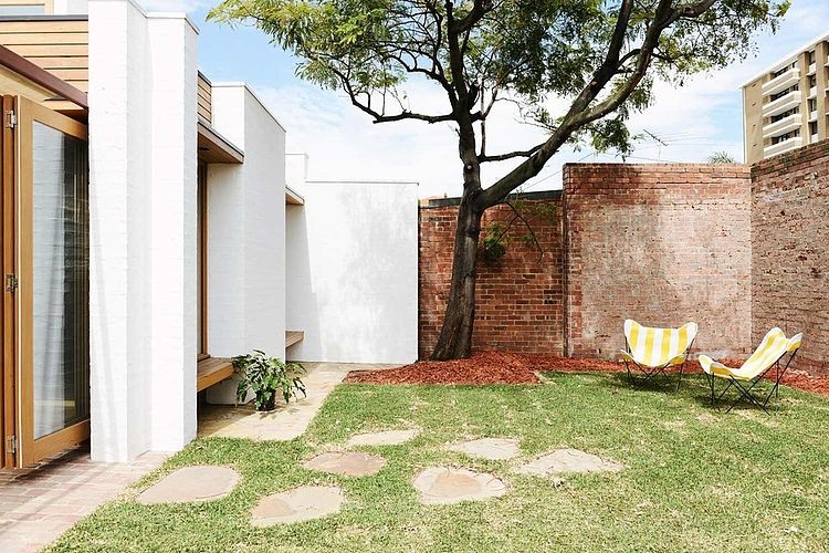 Harold Street House by Nest Architects