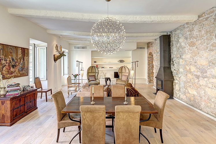 Luxury Apartment by Callender Howorth