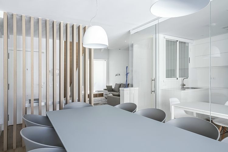 Penthouse in Valencia by Hernández Arquitectos