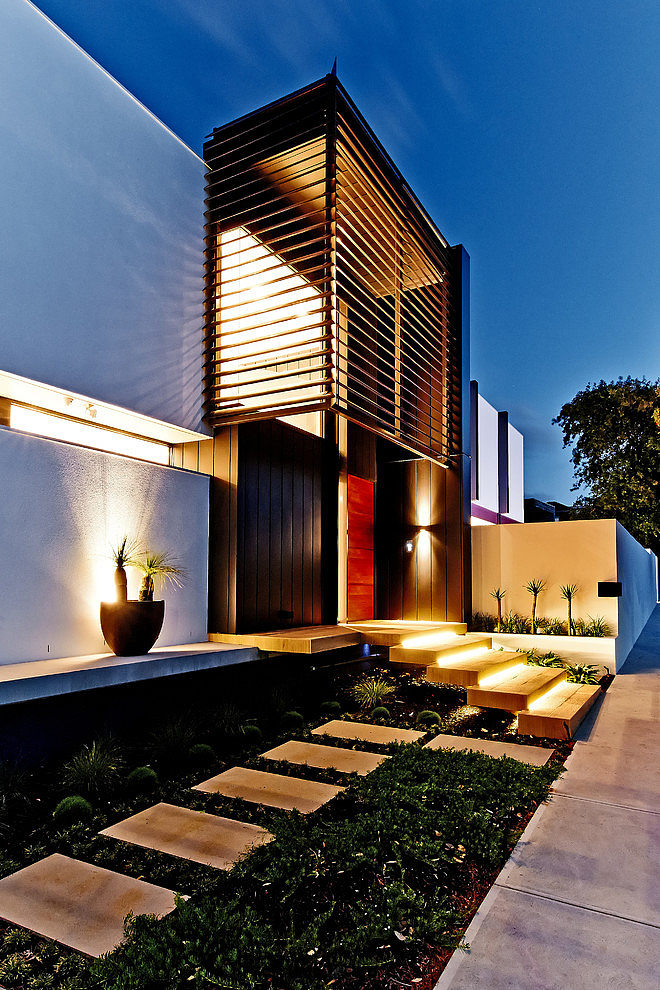 White House by In2