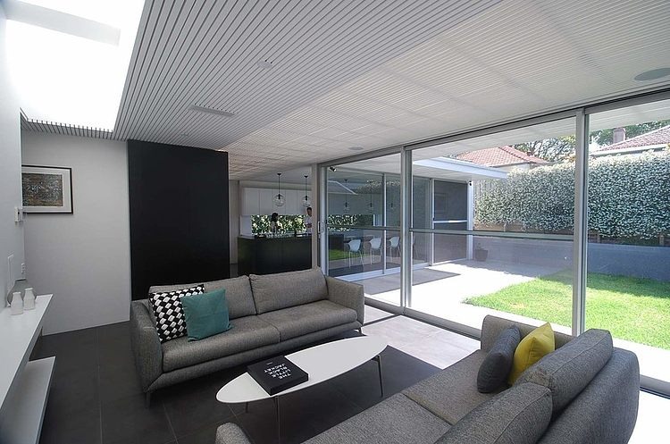 Screen House by Rudolfsson Alliker Associates