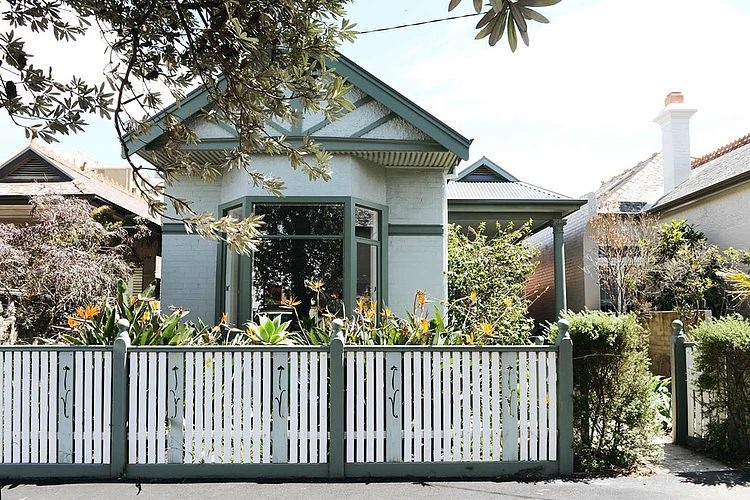 Harold Street House by Nest Architects