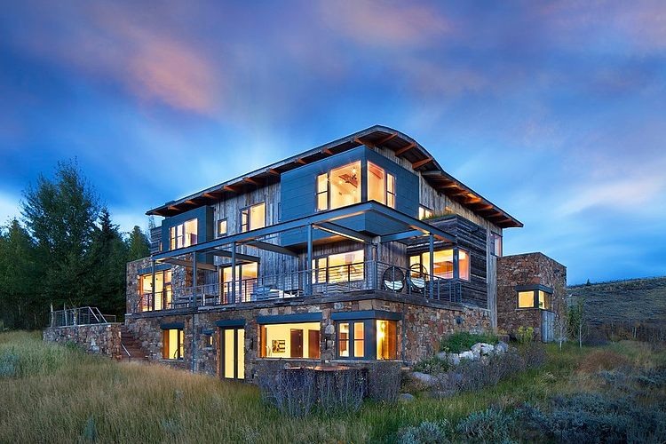 Contemporary Western by Hoyt / CTA Architects