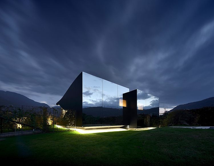 Mirror Houses by Peter Pichler Architecture