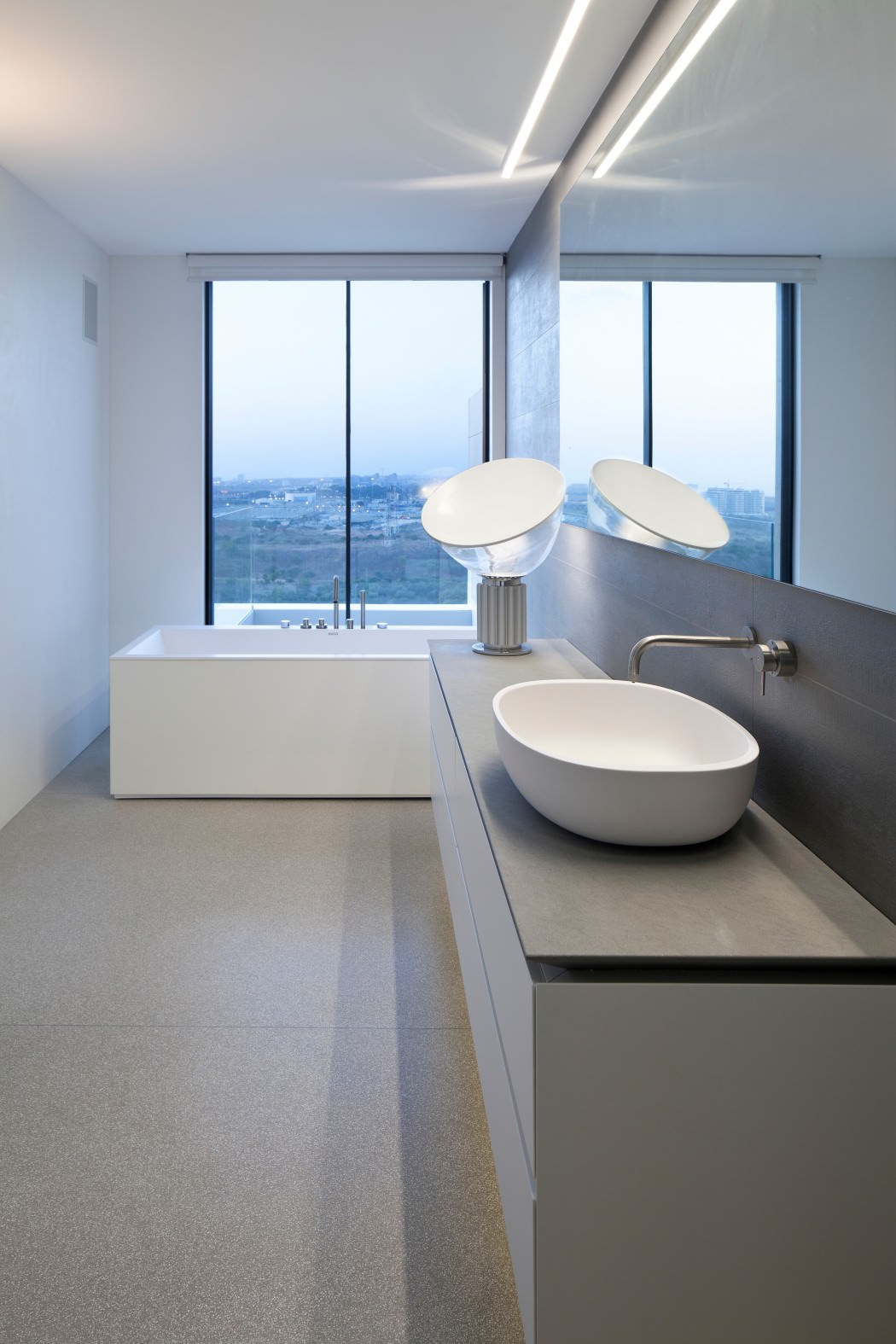 Y Duplex Penthouse by Pitsou Kedem Architects - 9