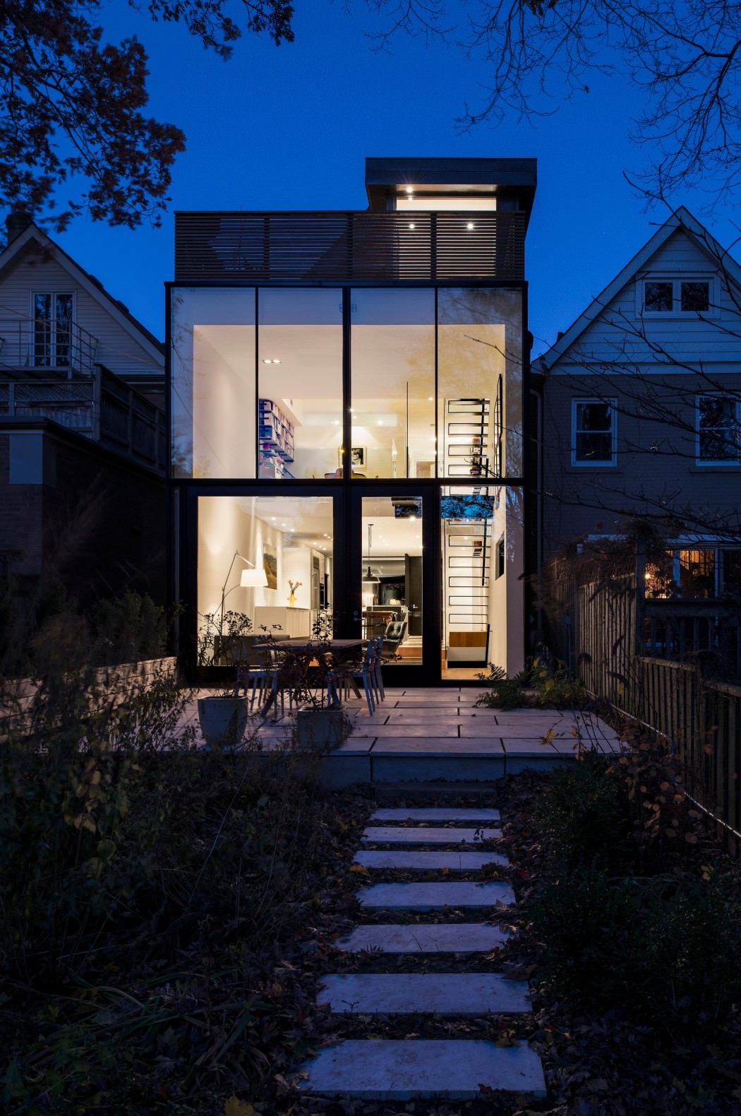 142 Kenilworth by Johnson Chou Studio - 8