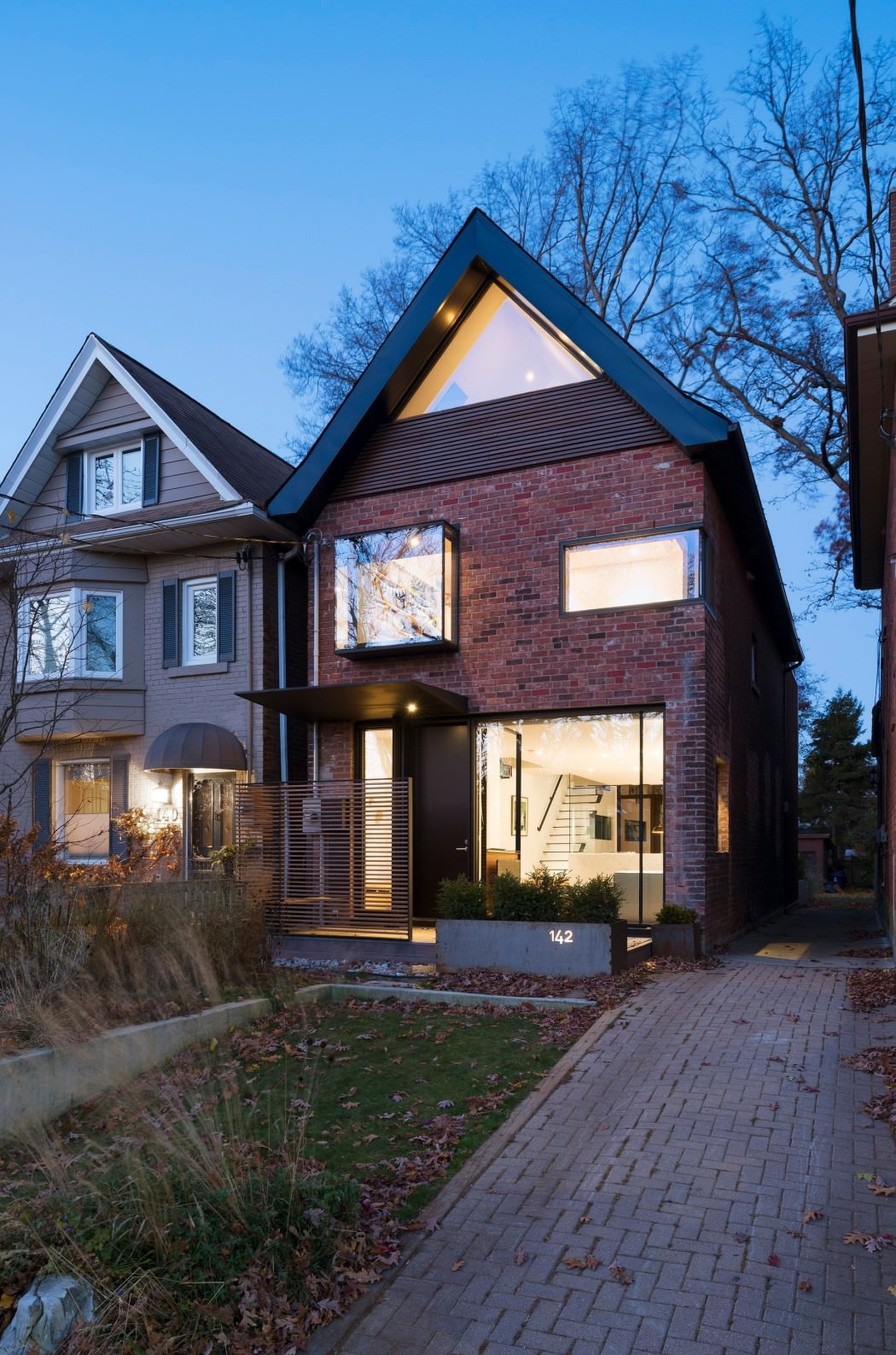 142 Kenilworth by Johnson Chou Studio - 9