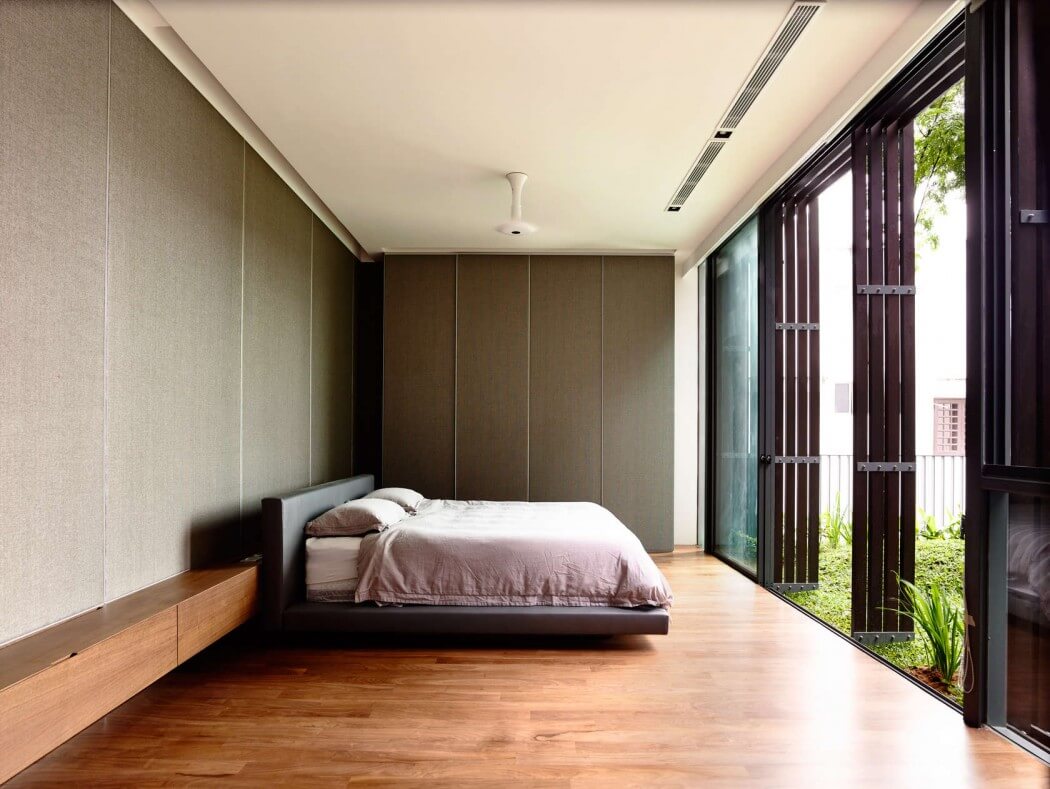 Vertical Court by HYLA Architects - 6