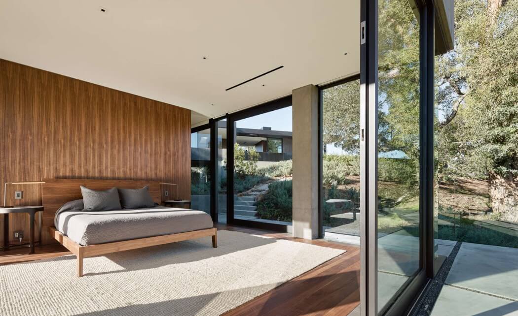 Oak Pass House by Walker Workshop - 11