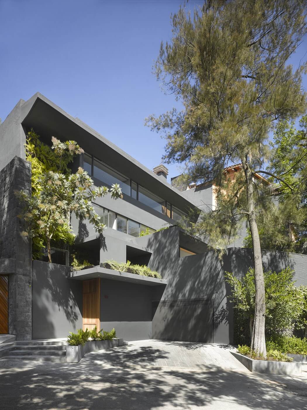 Barrancas House by Ezequiel Farca - 9