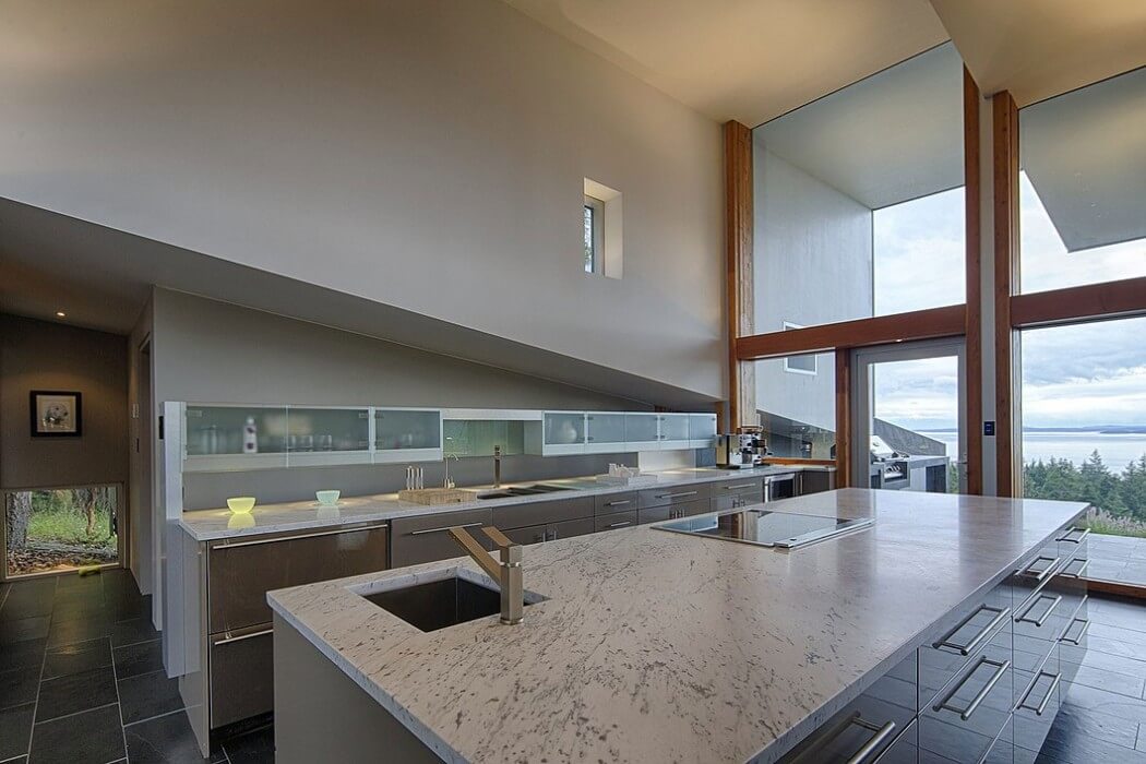 Ridge House by Marko Simcic and Brian Broster - 5
