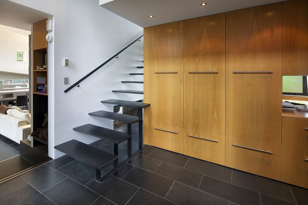 Ridge House by Marko Simcic and Brian Broster - 6