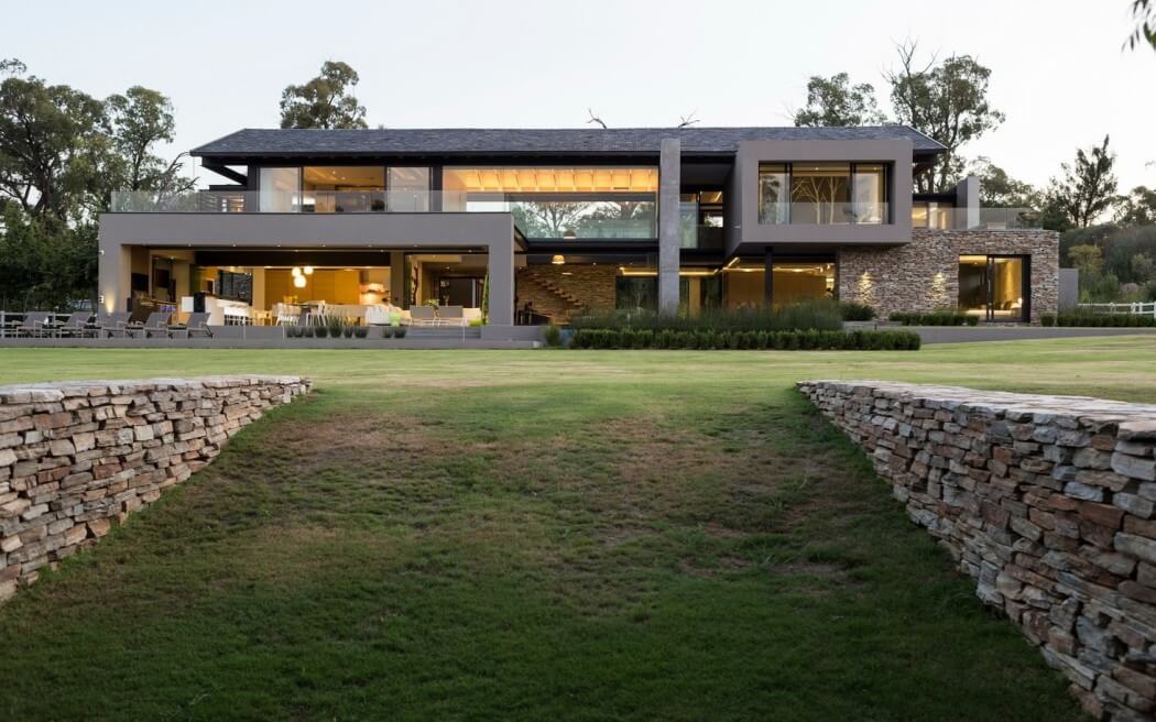 Blair Atholl House by Nico van der Meulen - 2