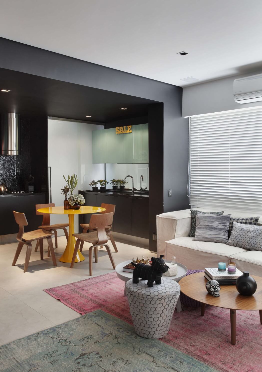VF Apartment by Studio RO+CA - 6
