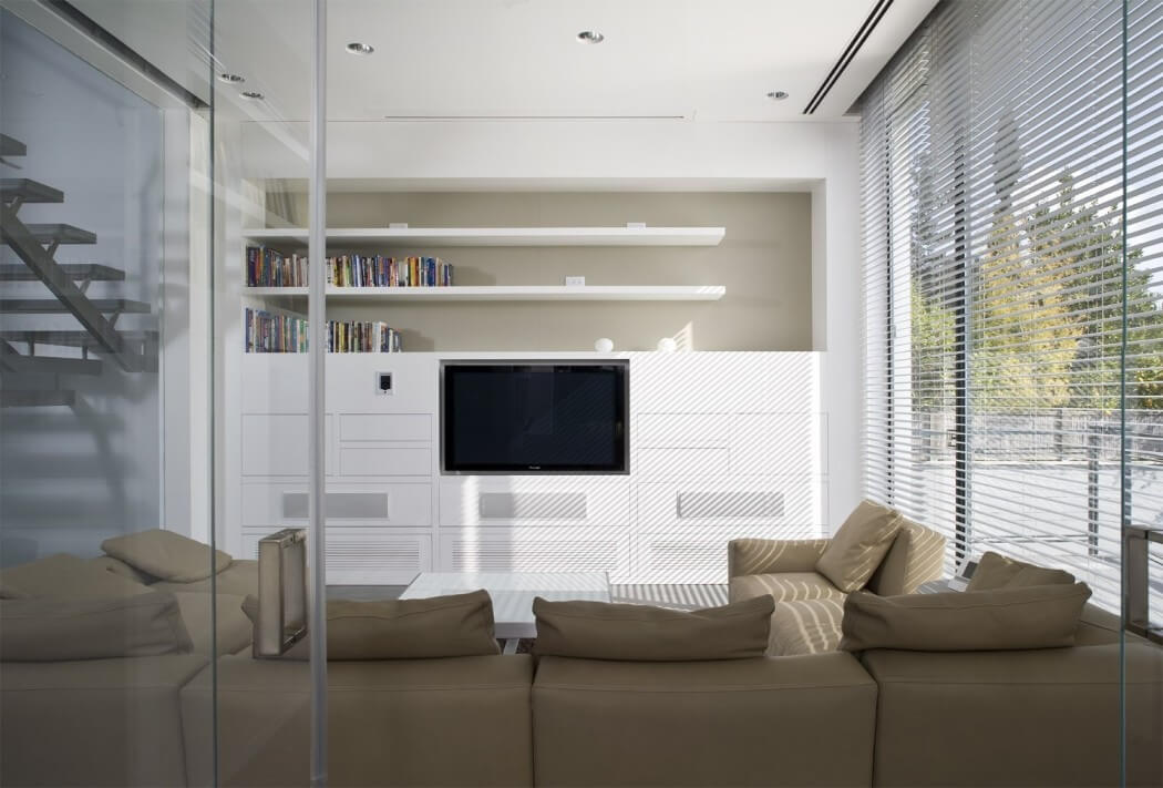 Bridging House by Jacobs-Yaniv Architects - 5