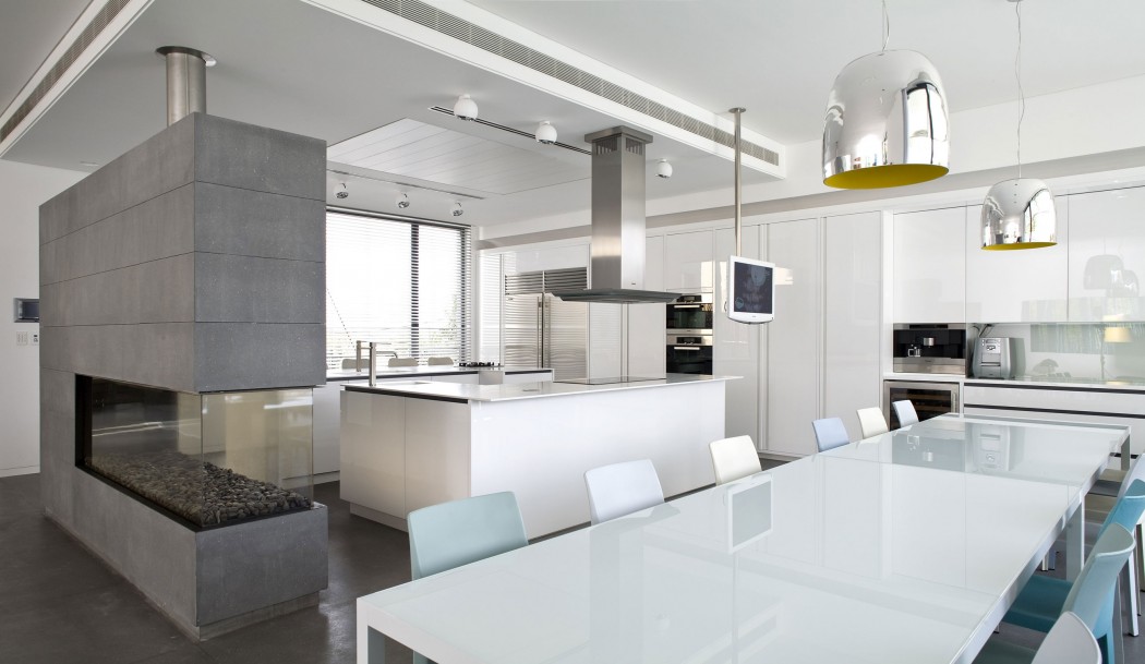 Bridging House by Jacobs-Yaniv Architects - 8