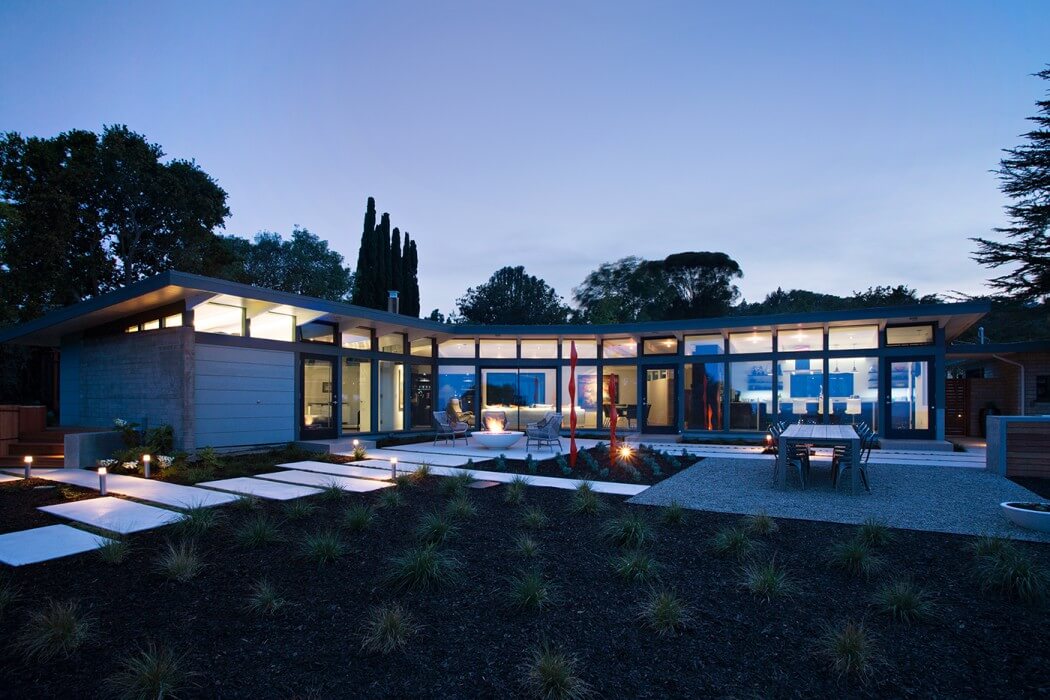 Mid Century Modern House by Klopf Architecture - 13