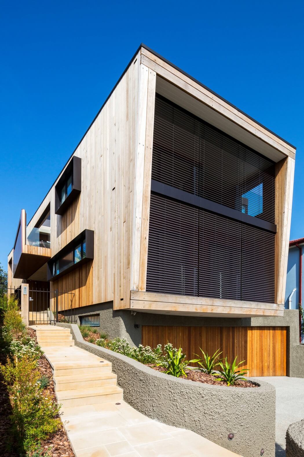 Warriewood House by Ergo Architecture + Interiors - 9