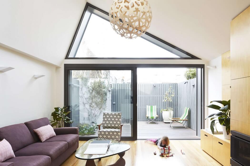 The Big Little House by Nic Owen Architects - 2