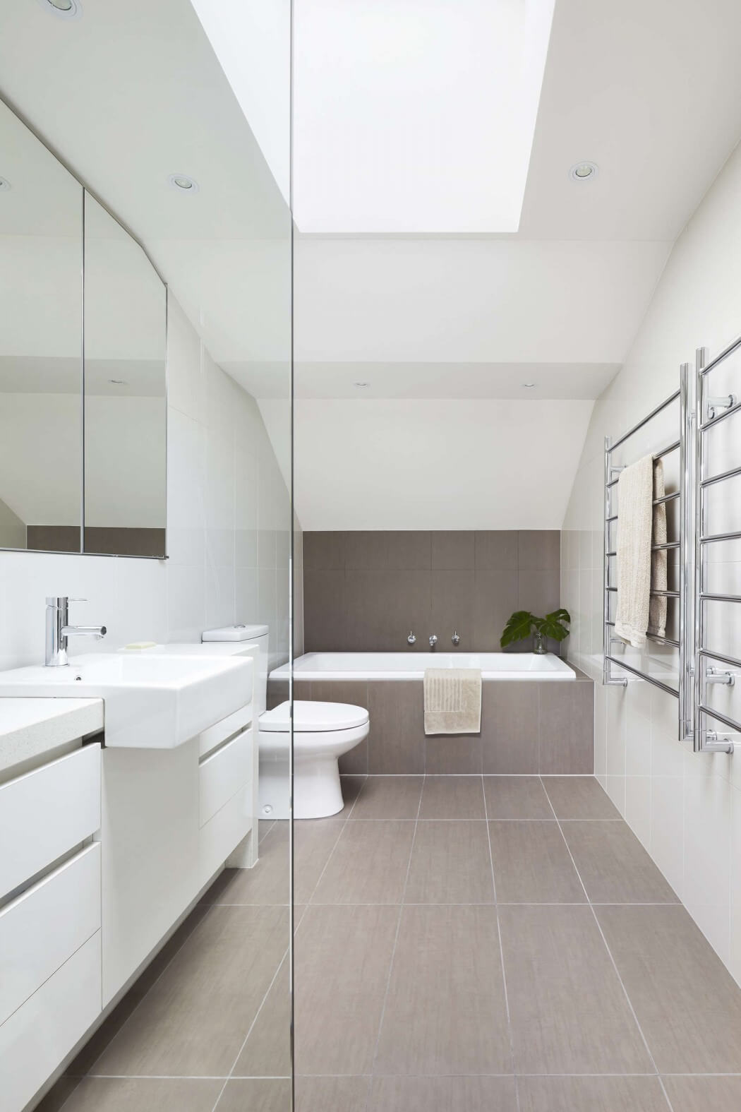 The Big Little House by Nic Owen Architects - 9