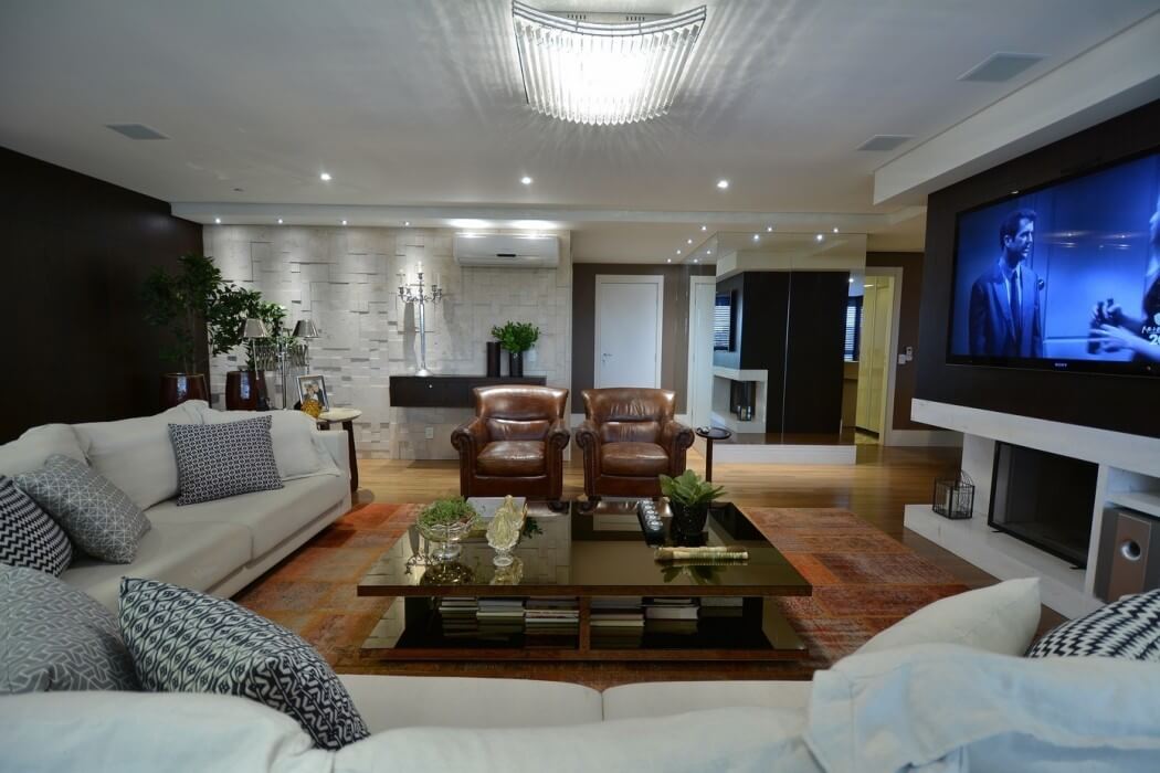 Home in Porto Alegre by Minuscoli Martini Architects - 1