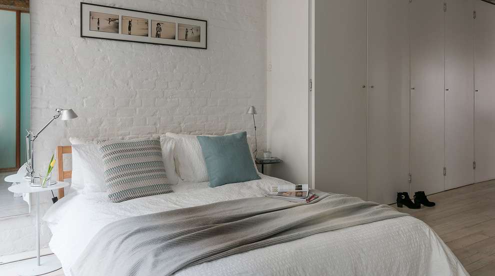 Loft Apartment by PlumGuide - 11