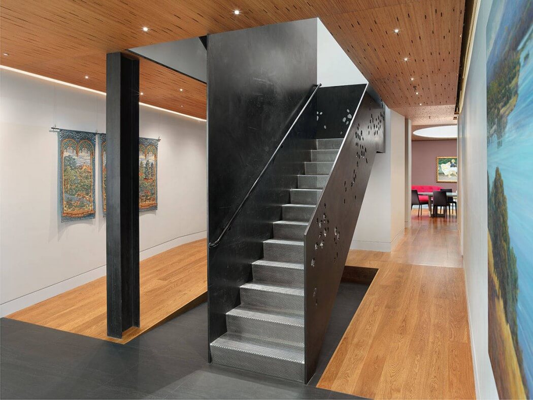 Modern home by LOCZIdesign - 9