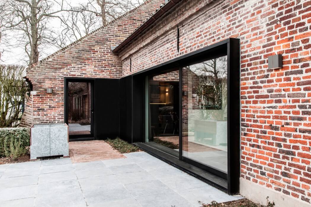 Farmhouse by Juma Architects - 8