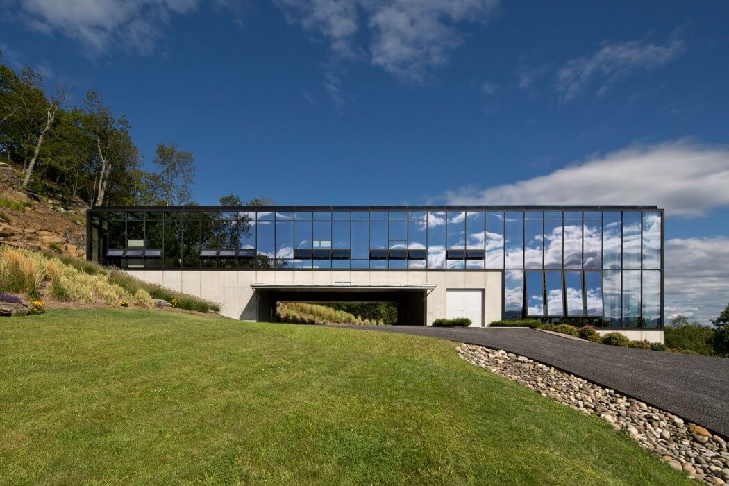 Shokan House by Jay Bargmann - 2