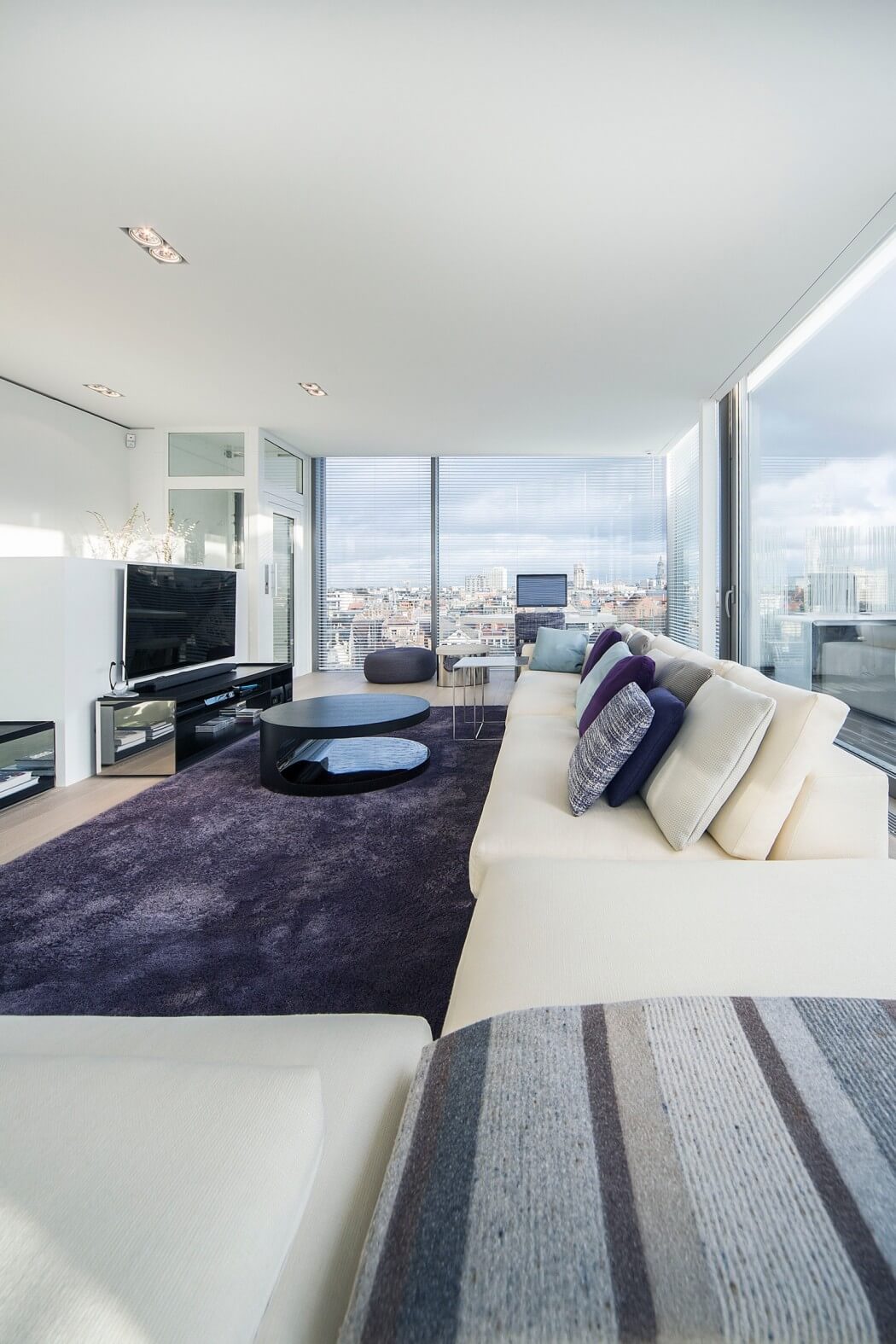 Home 1051 by Filip Deslee - 8