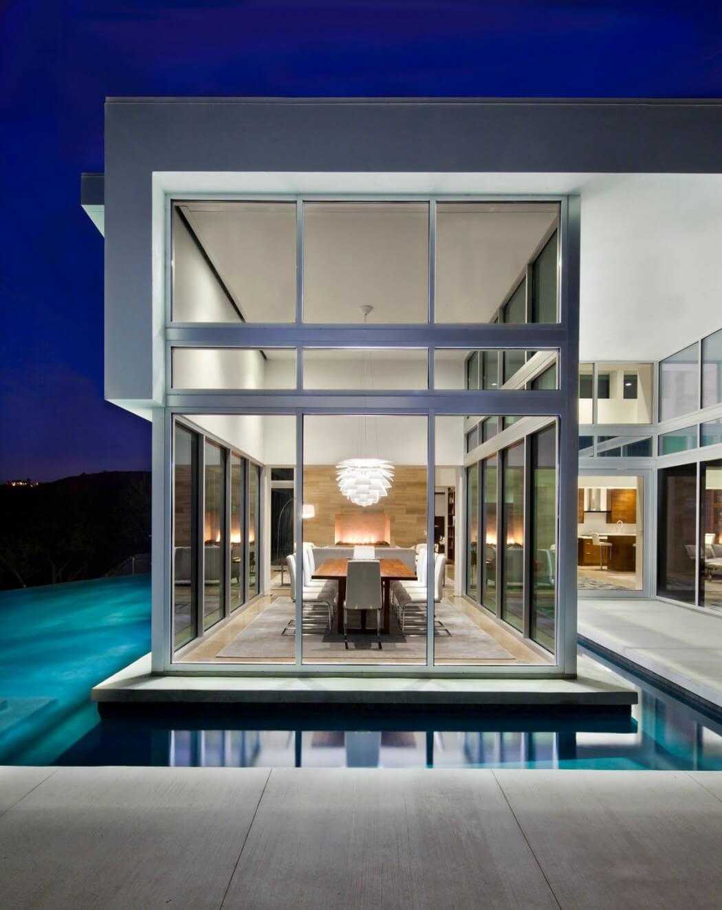 Westlake Waterfront by Blair Burton Interiors - 13