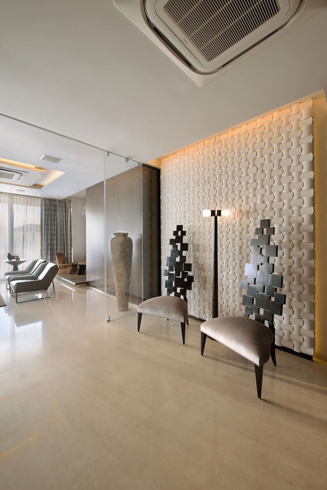 Contemporary Home in Mumbai by Space Dynamix - 6