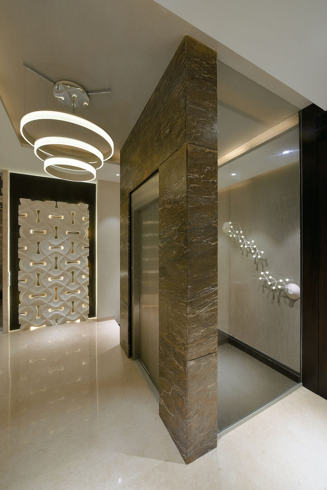 Contemporary Home in Mumbai by Space Dynamix - 12