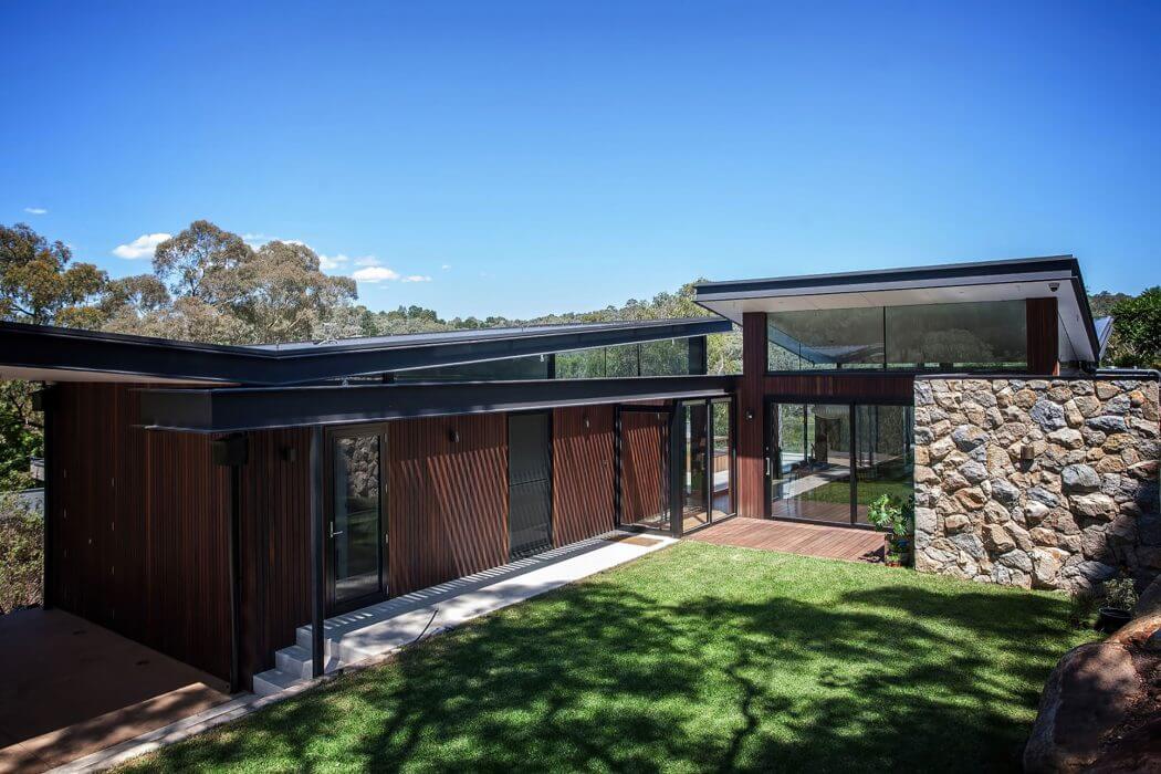 Home in Melbourne by Alexandra Buchanan - 13
