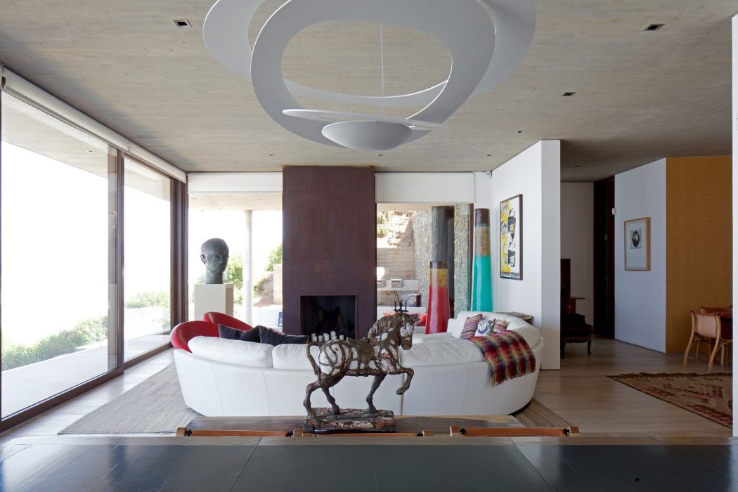 House in Cachagua by Cristian Hrdalo - 6