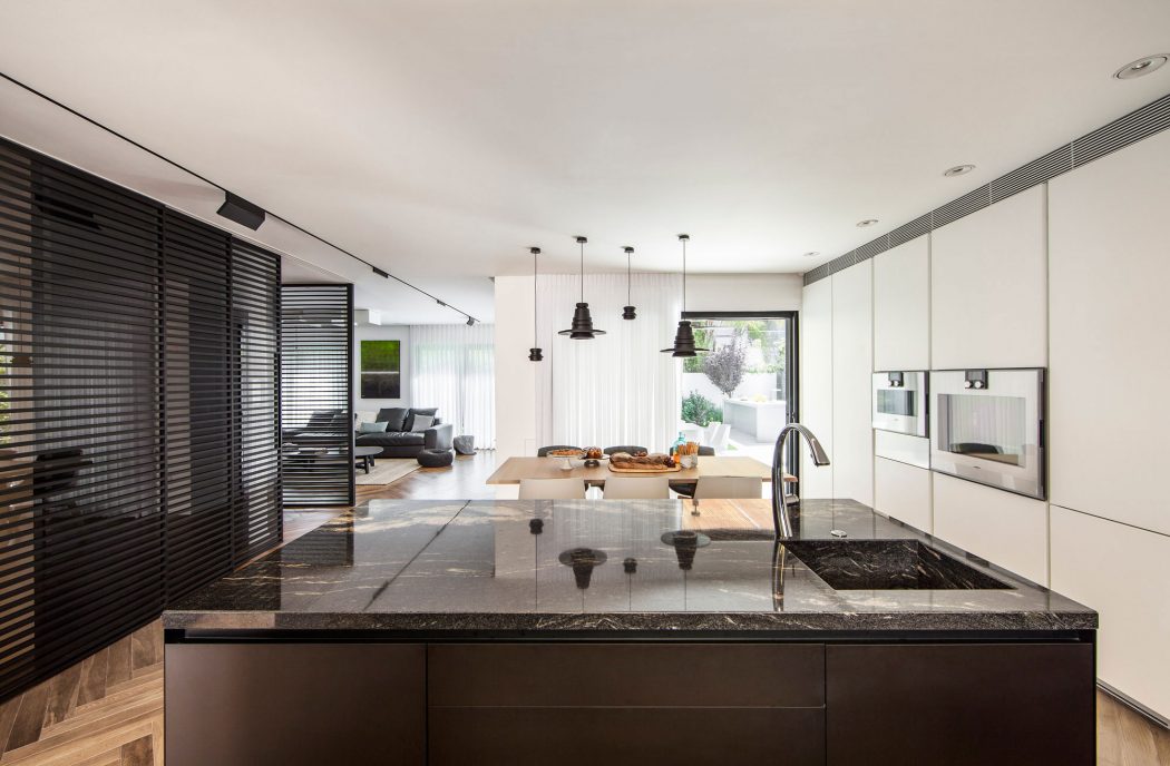 B House by Tal Goldsmith Fish Design Studio - 3