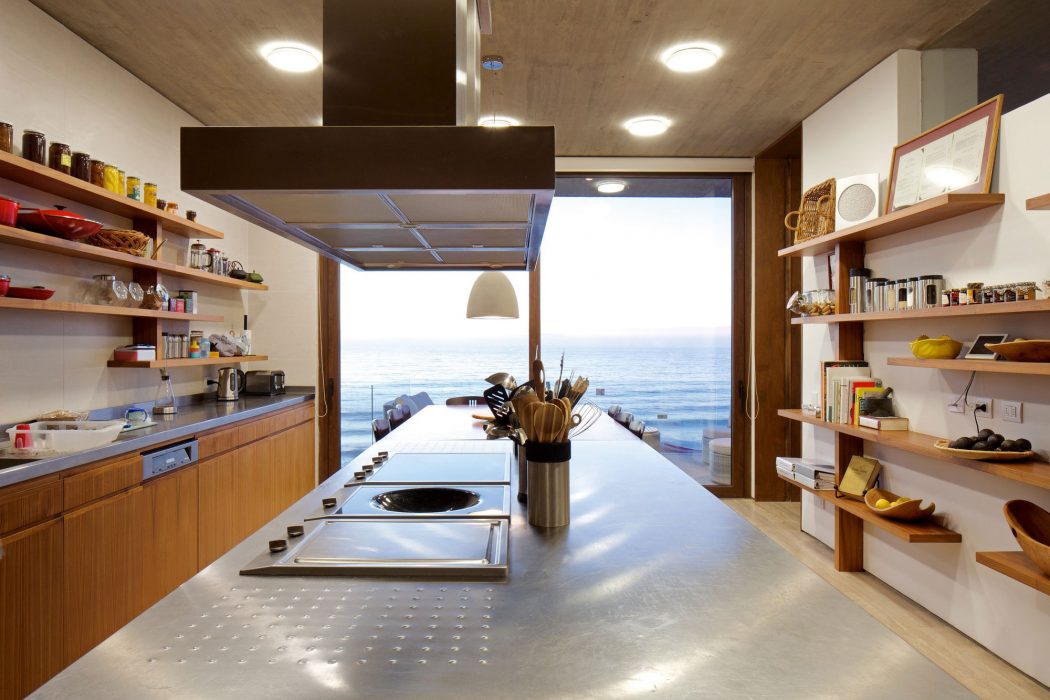 House in Cachagua by Cristian Hrdalo - 9