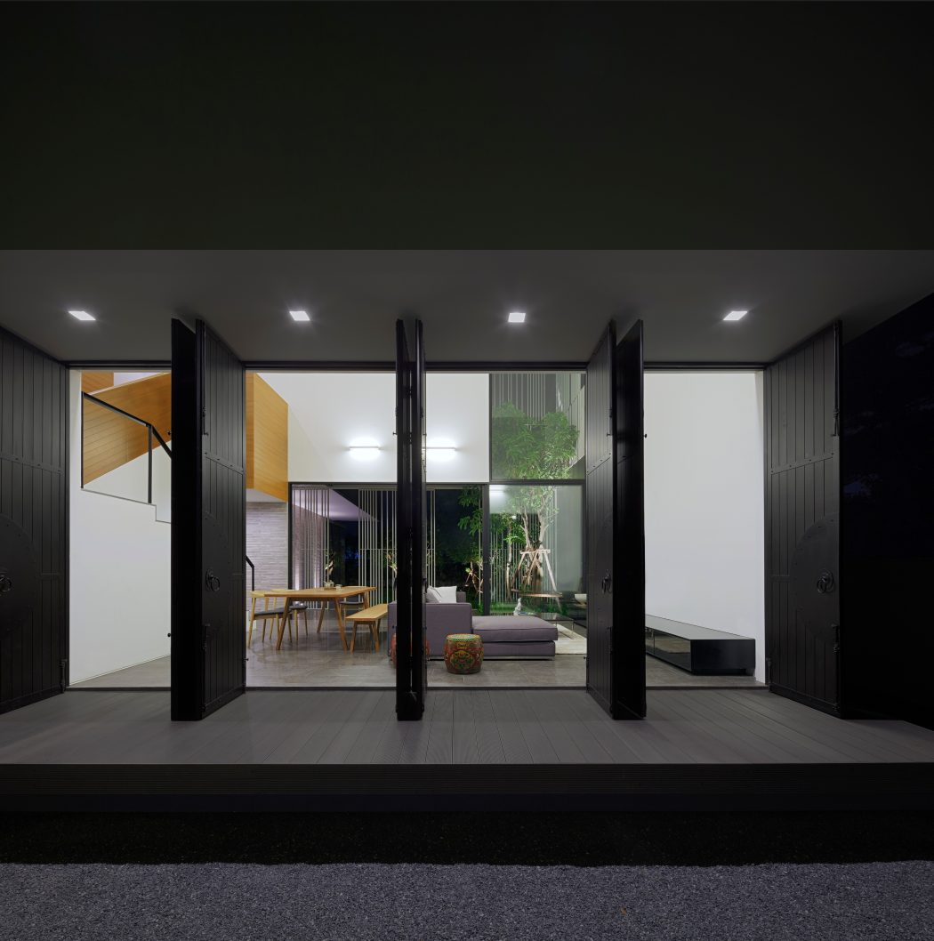 PK79 by Ayutt and Associates Design - 13