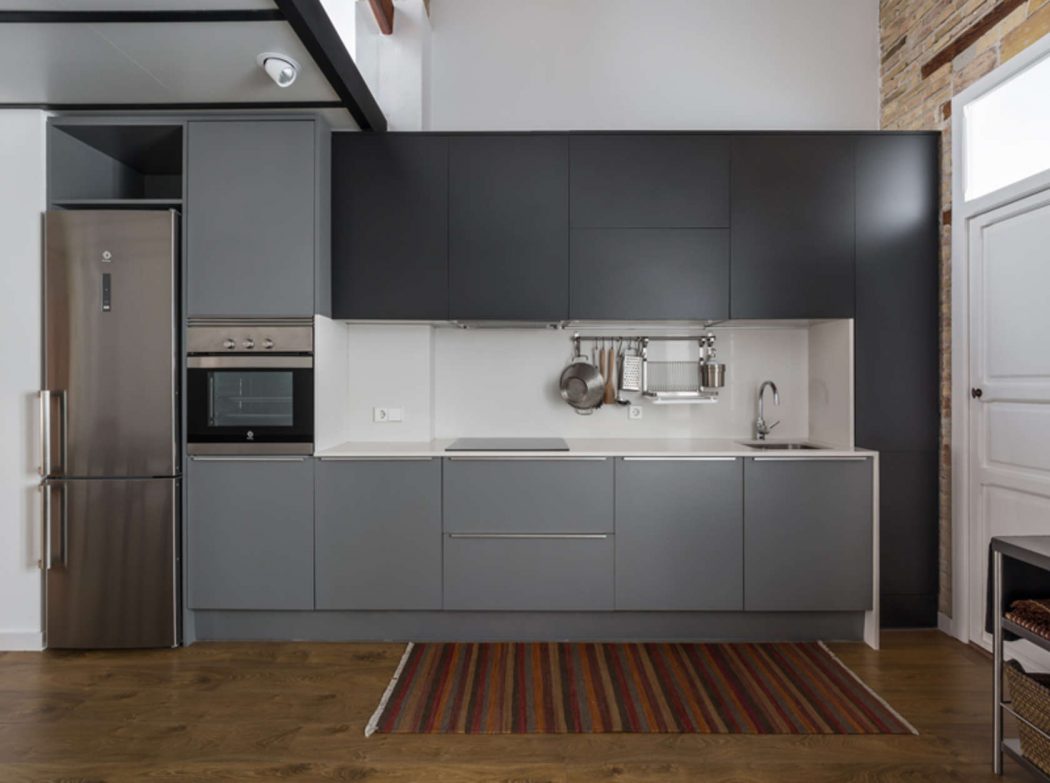 Loft Renovation by Ambau Taller D’arquitectes - 3