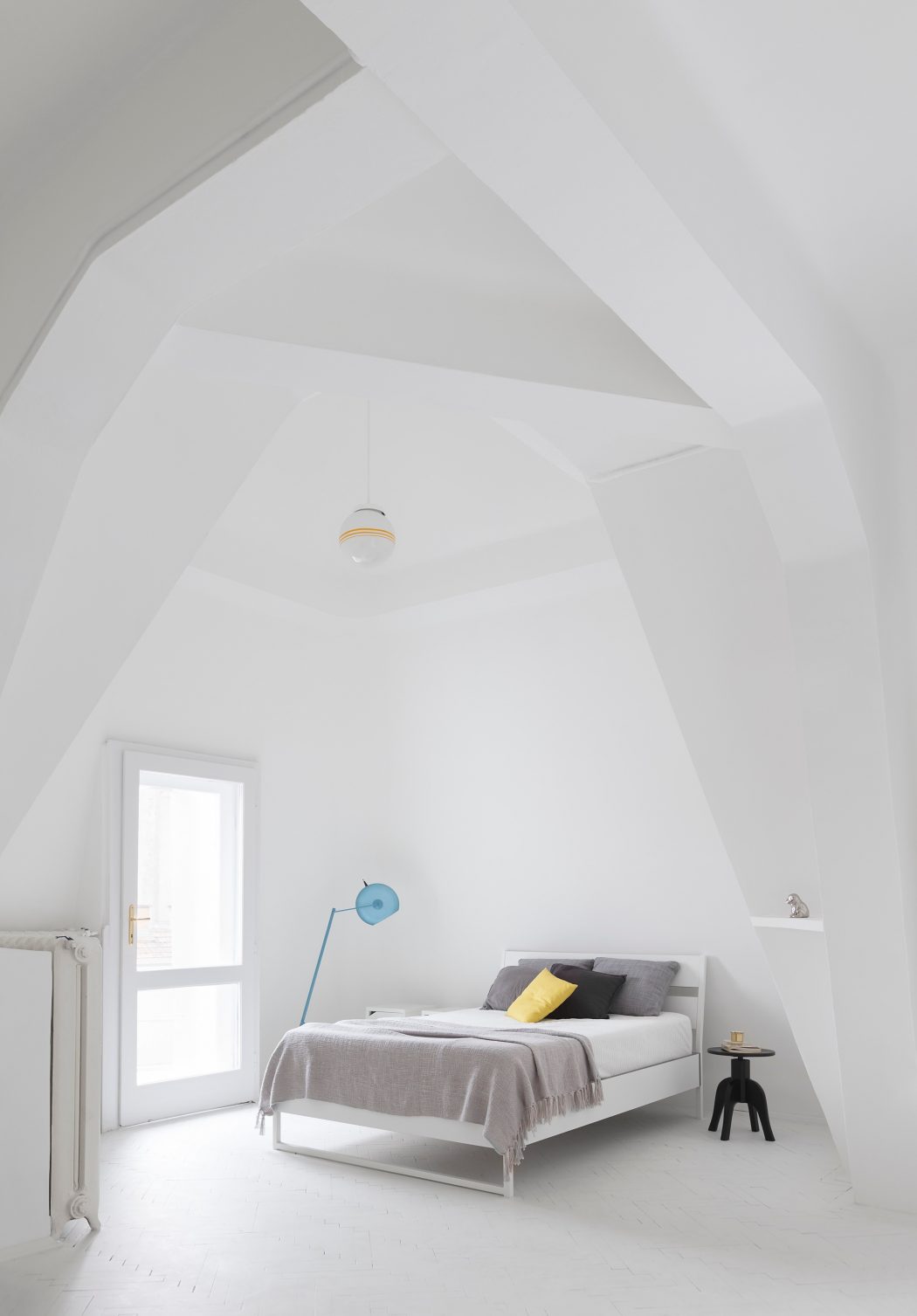 Zoltan Apartment by A+Z Design Studio - 9
