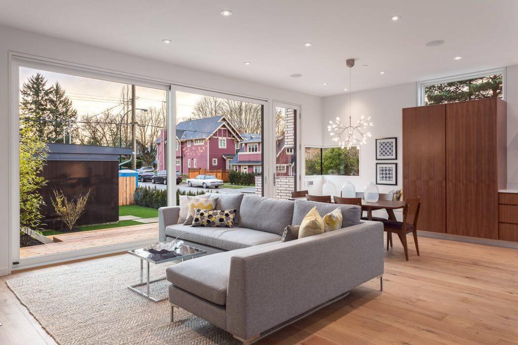 House in Vancouver by Randy Bens - 3