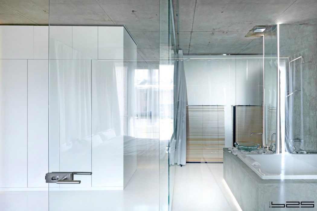 Minimalist Apartment by ARCH.625 - 9